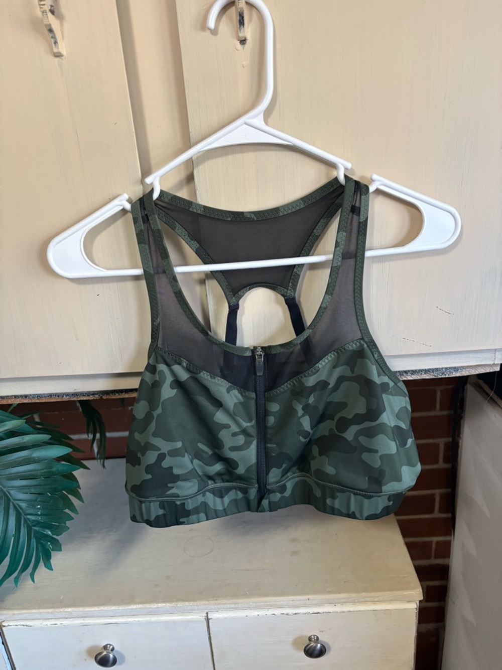Front-Zip Camo Sports Bra in Green